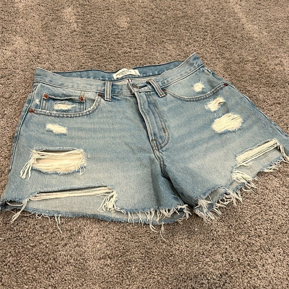 Abercrombie & Fitch The Boyfriend Short -Mid Rise (27/4) - Picture 2 of 6
